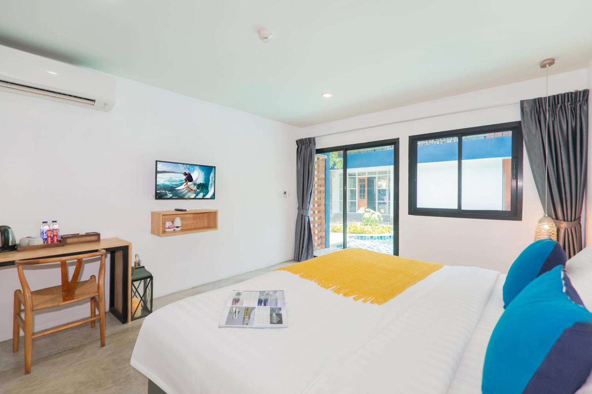 Kraam Silhouette Hotel And Cafe Phuket 查龙 外观 照片
